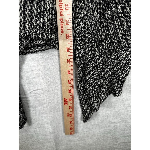 American Rag Crocheted Knit Vest Black & White Size Small Open Cardigan - Picture 5 of 7